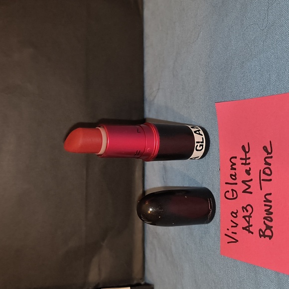 MAC Viva Glam A43 Matte Lipstick Used 💄- Discontinued - Picture 2 of 7